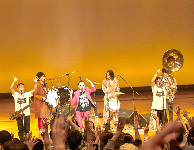 BLACK BOTTOM BRASS BAND